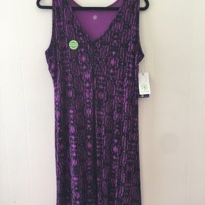 Reversible pattern on one side solid on the other